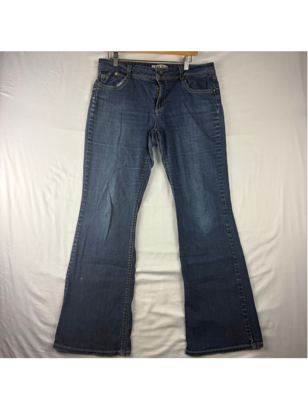 LEI Sophia Hiphugger Flare Jeans Junior 13 Medium Wash Stretch Y2K Low Rise Boot